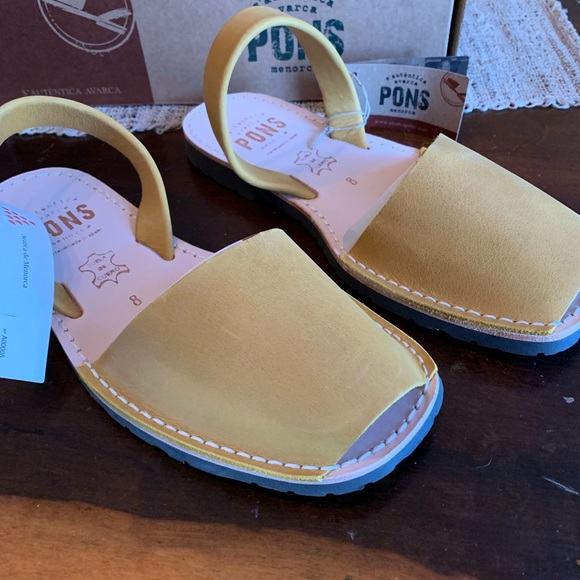 ⭐️HP!⭐️ Pons Avarcas Classic in Saffron - Picture 3 of 5